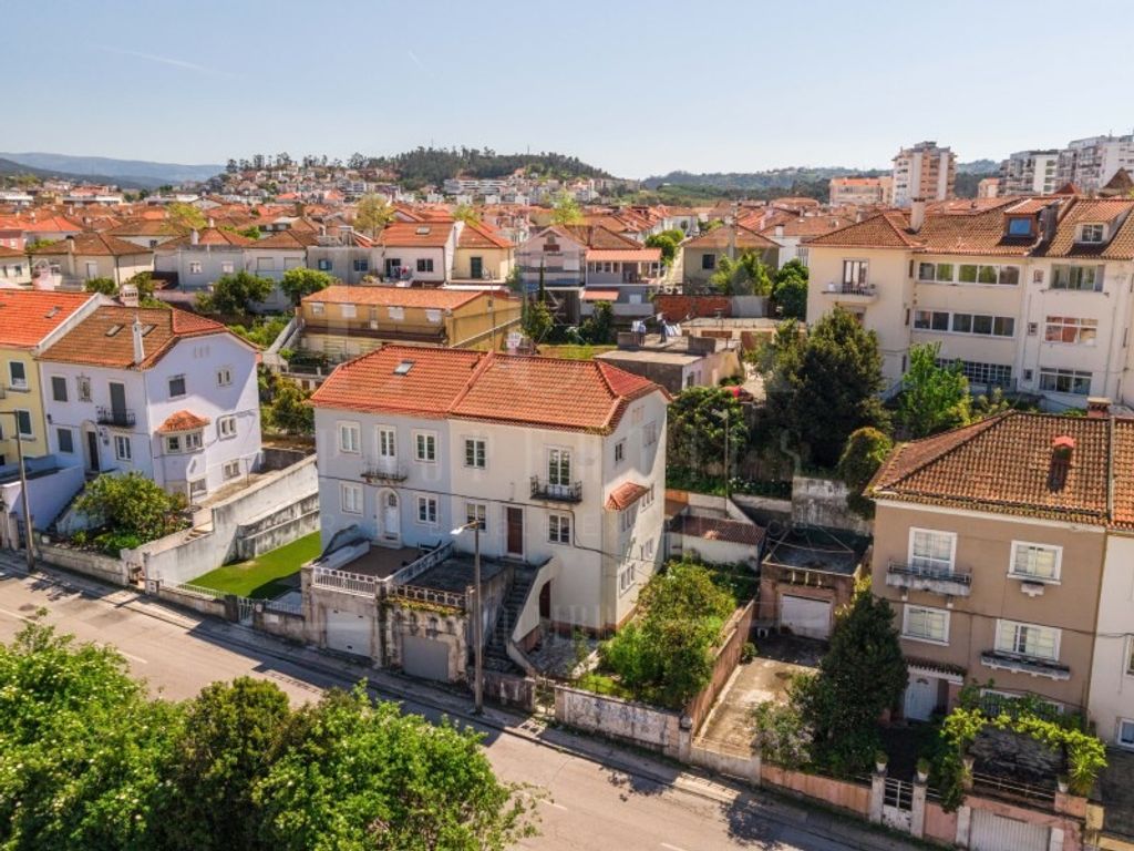 Maison de luxe à vendre à Coimbra, 775 000 €, Photo 1