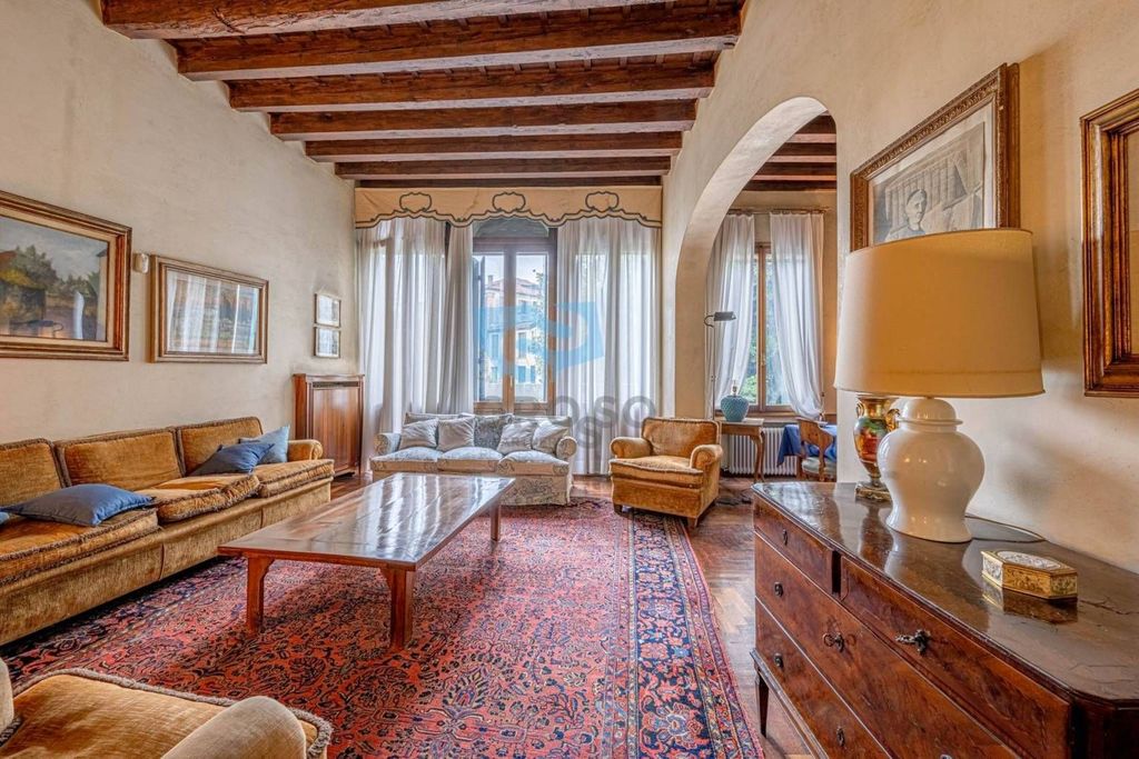 Luxury Apartment for sale in Treviso, 1 200 000 €, Photo 1