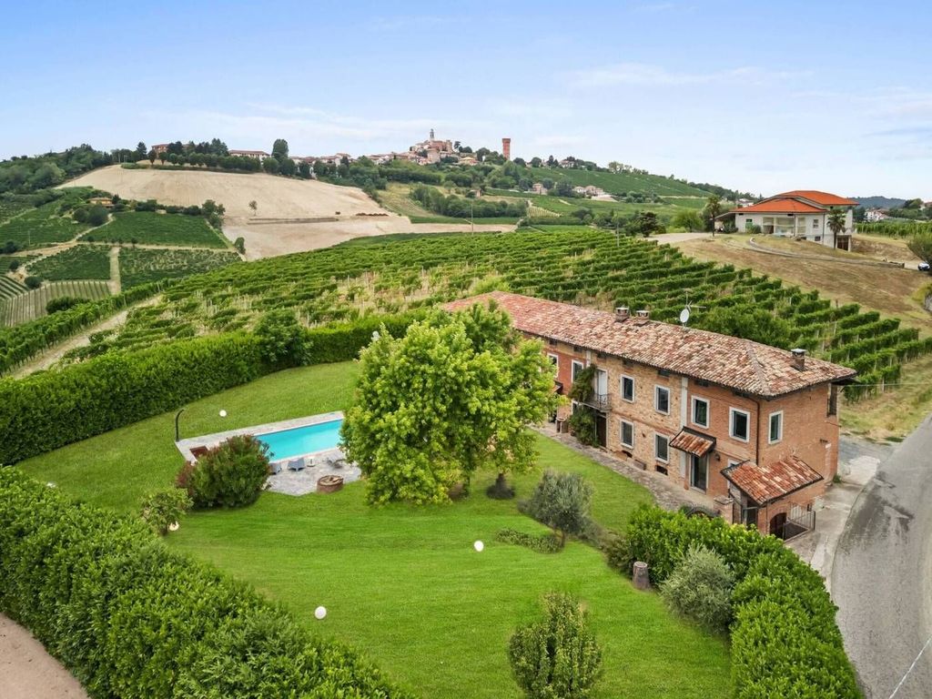 Maison de luxe à vendre à Calosso, 950 000 €, Photo 1