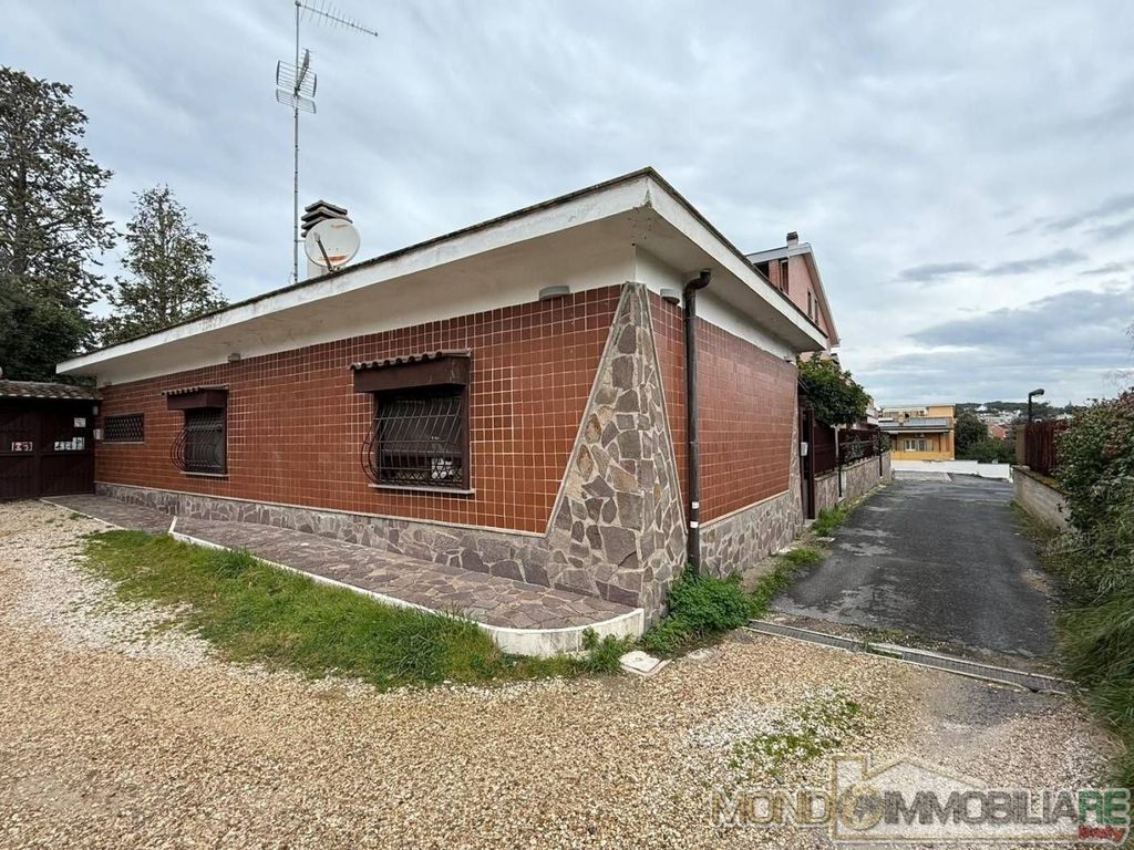 Luxury House for sale in Rome, 550 000 €, Photo 2