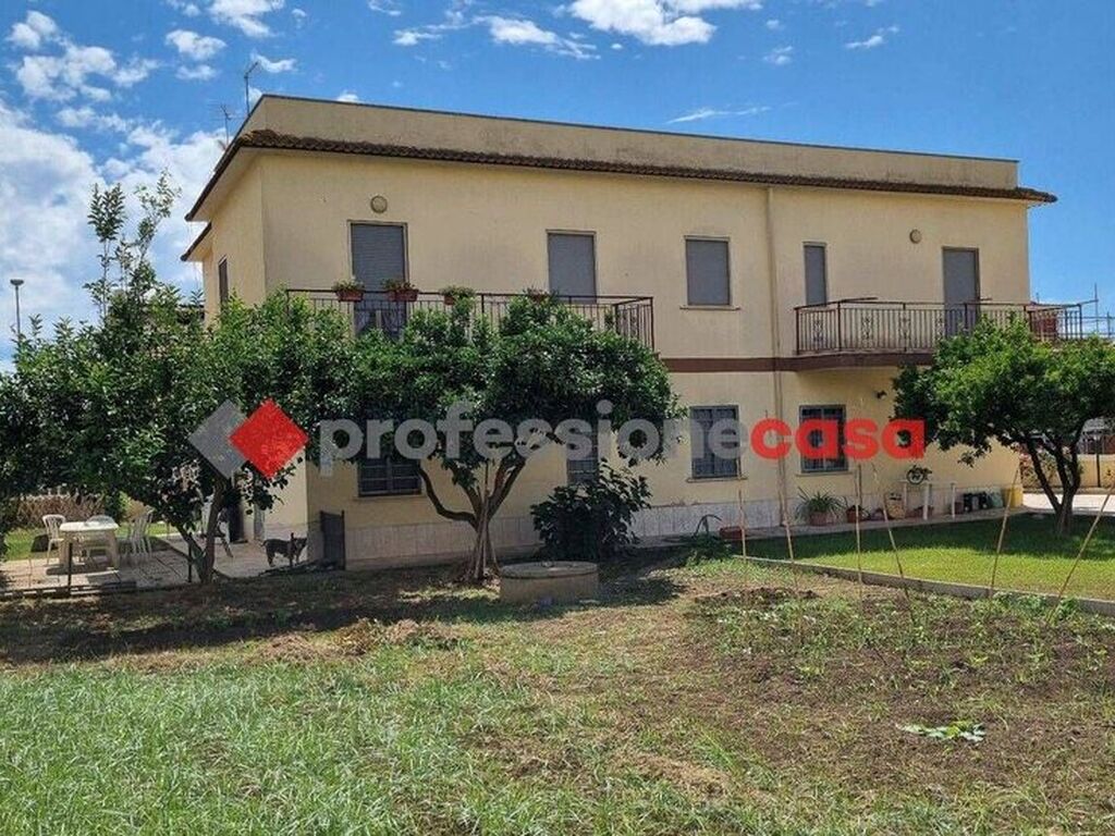 Maison de luxe à vendre à Pomezia, 630 000 €, Photo 1