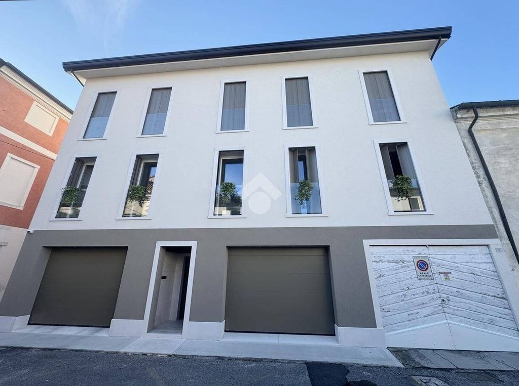 Luxury Apartment for sale in Cittadella, 650 000 €, Photo 1