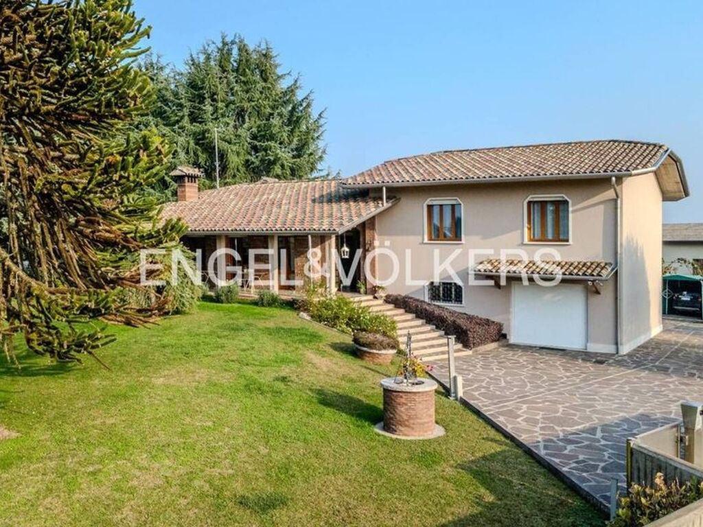 Luxury House for sale in Paese, 440 000 €, Photo 1