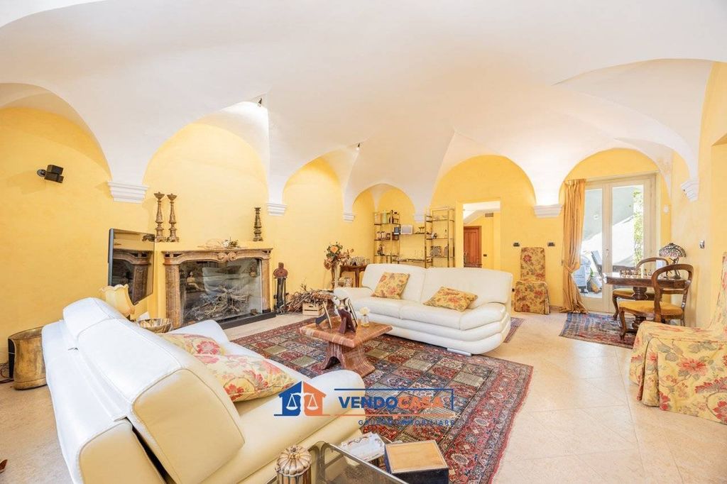Luxury House for sale in Savigliano, 850 000 €, Photo 1