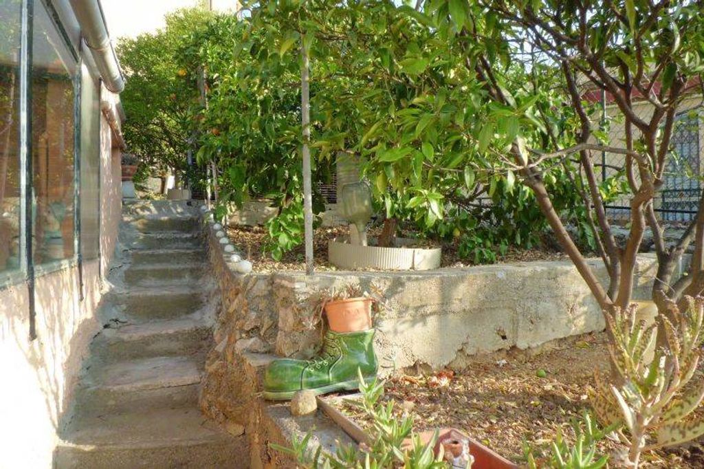 Luxury House for sale in Ceriale, 550 000 €, Photo 1