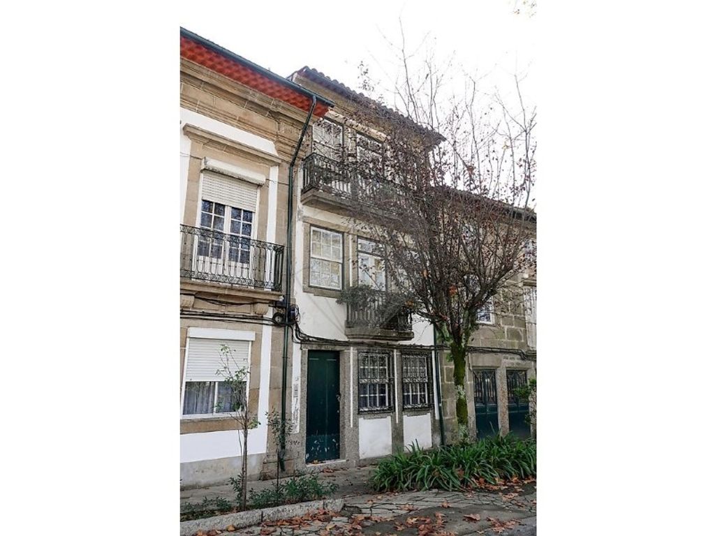 Maison de luxe à vendre à Guimarães, 430 000 €, Photo 2