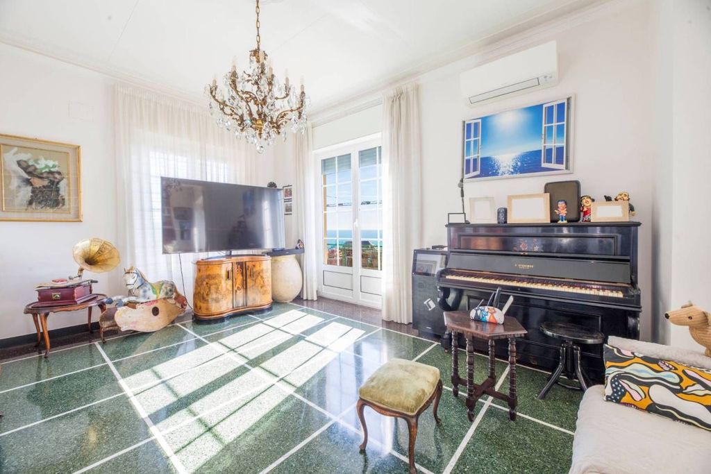 Luxury Apartment for sale in Genoa, 850 000 €, Photo 4