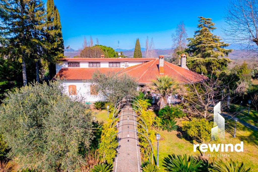 Luxury House for sale in Morlupo, 879 000 €, Photo 1