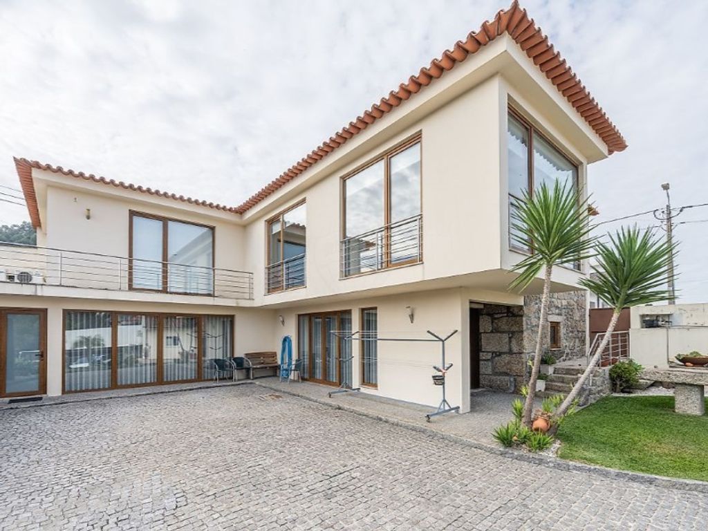 Maison de luxe à vendre à Braga, 474 900 €, Photo 1