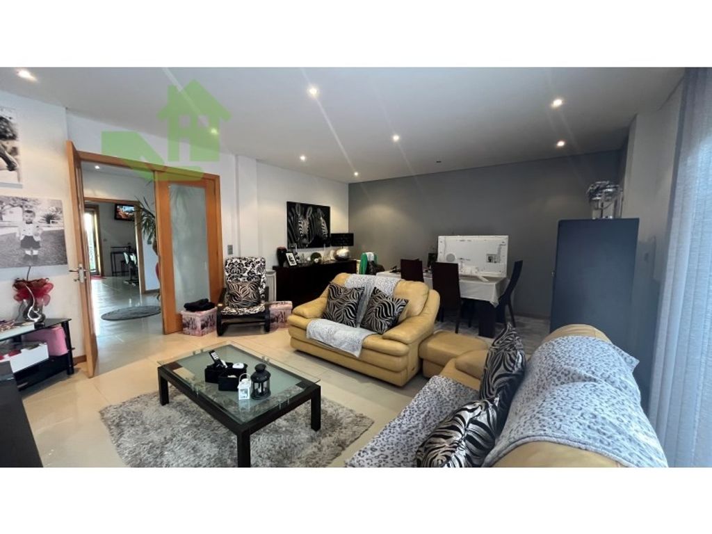 Maison de luxe à vendre à Vila Do Conde, 522 500 €, Photo 1
