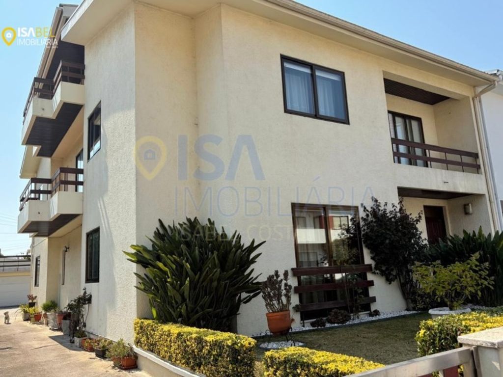 Luxury House for sale in Póvoa de Varzim, 750 000 €, Photo 1