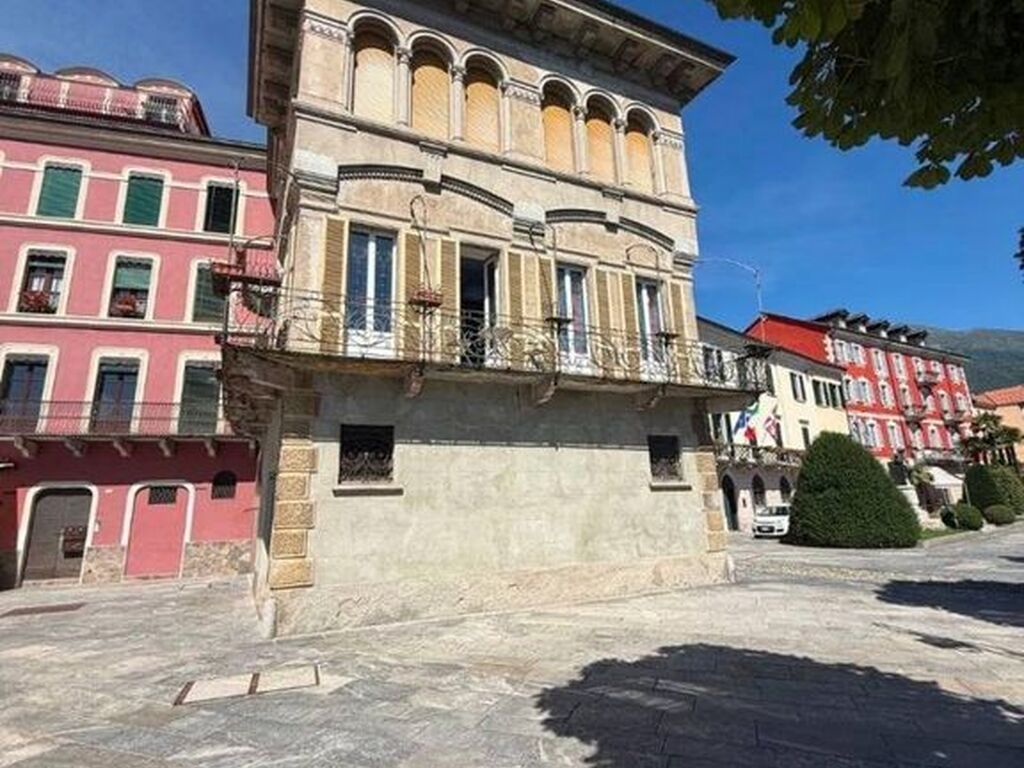 Maison de luxe à vendre à Cannobio, 2 150 000 €, Photo 1