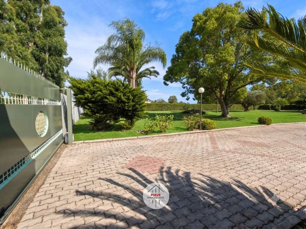 Maison de luxe à vendre à Latina, 675 000 €, Photo 3