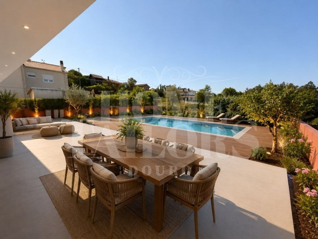 Maison de luxe à vendre à Santa Maria Da Feira, 475 000 €, Photo 3