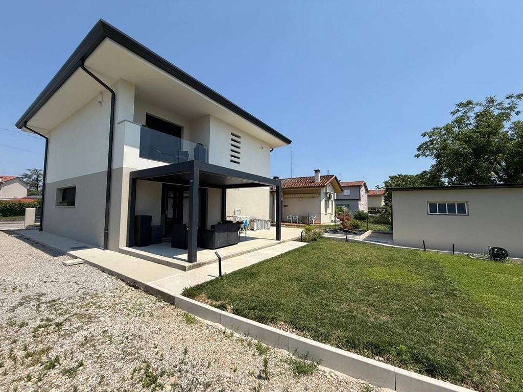 Maison de luxe à vendre à Codroipo, 465 000 €, Photo 5