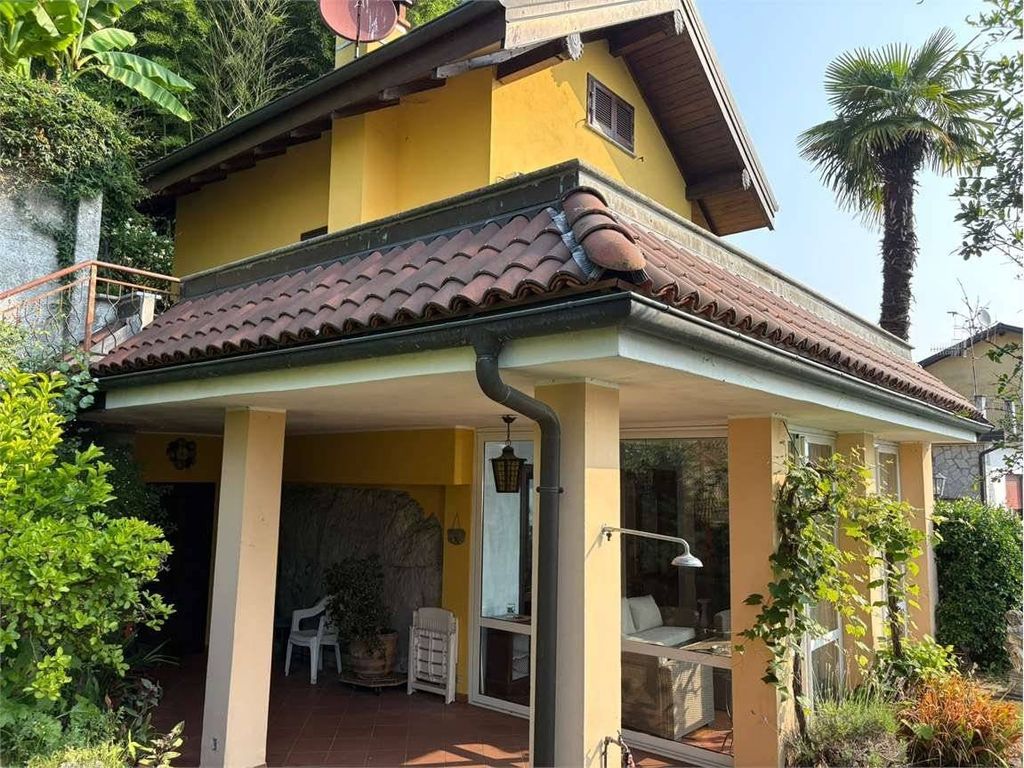 Luxury House for sale in Ghiffa, 790 000 €, Photo 1