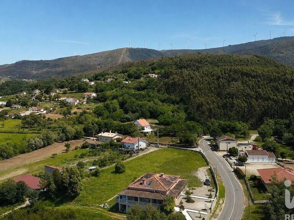 Maison de luxe à vendre à Serpins, 990 000 €, Photo 2