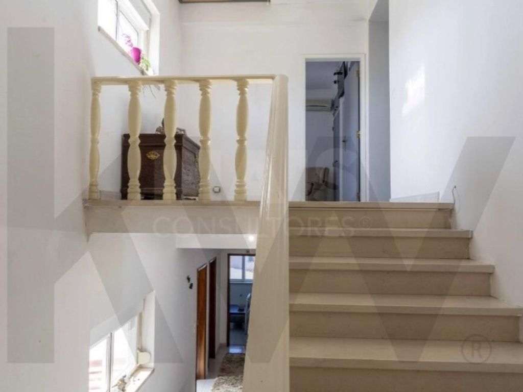Maison de luxe à vendre à Odivelas, 640 000 €, Photo 2
