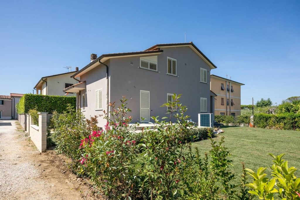 Luxury House for sale in San Giuliano Terme, 780 000 €, Photo 3