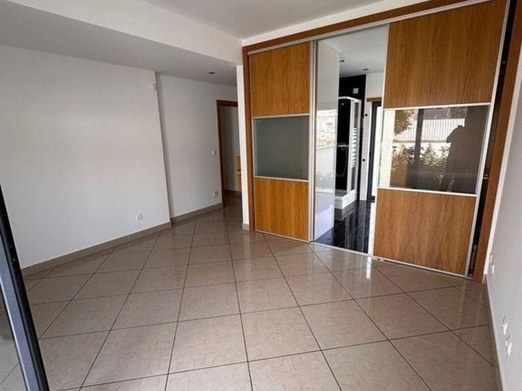 Maison de luxe à vendre à Charneca de Caparica, 750 000 €, Photo 5