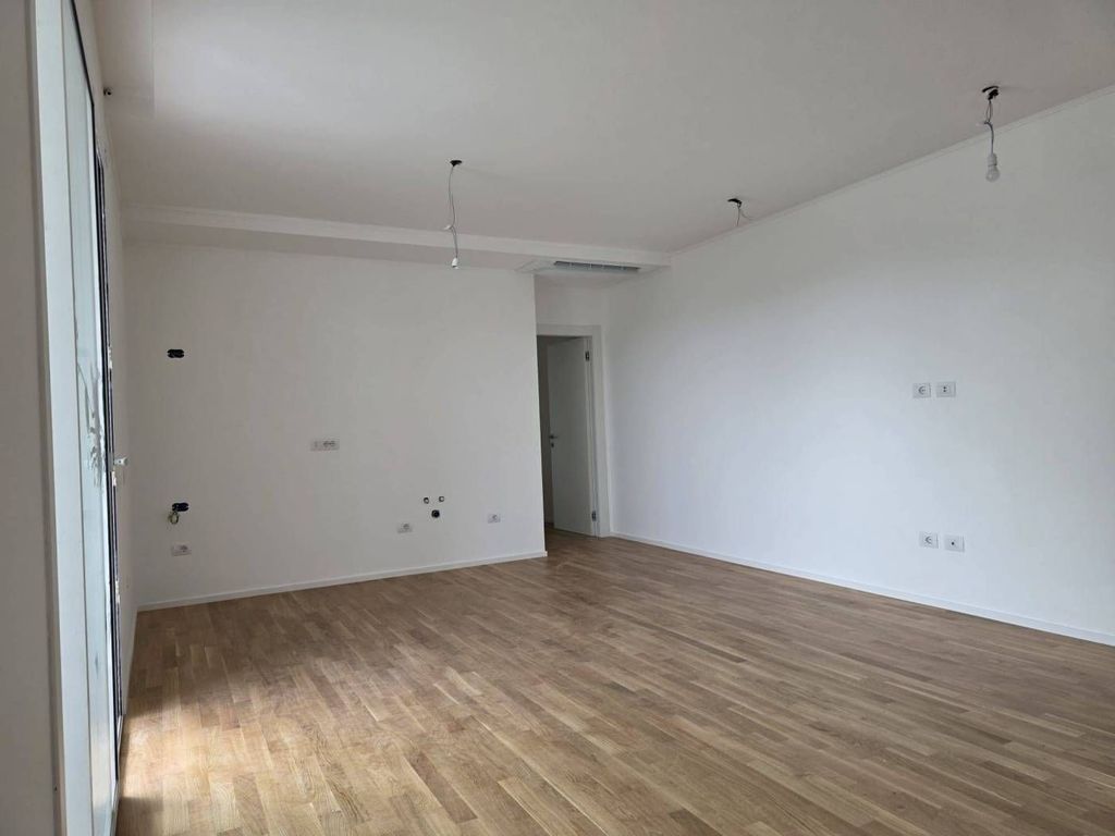 Luxury Apartment for sale in Cagliari, 450 000 €, Photo 1