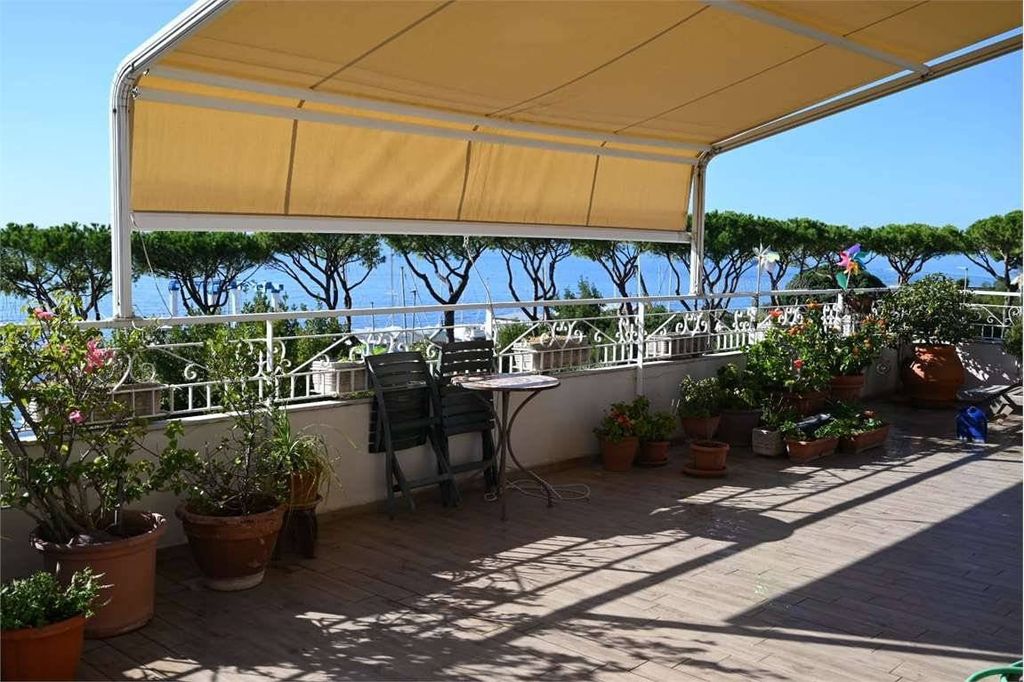 Luxury Apartment for sale in Formia, 900 000 €, Photo 1