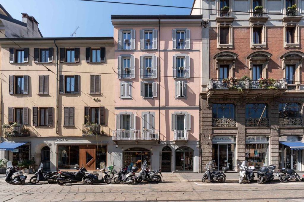 Appartement de luxe à vendre à Milan, 990 000 €, Photo 2