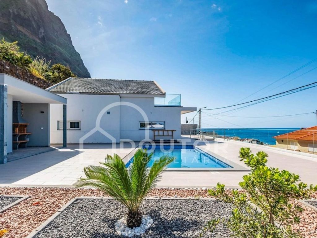 Luxury House for sale in Calheta, 1 150 000 €, Photo 3