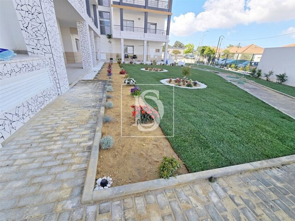 Luxury Apartment for sale in Seixal, 400 000 €, Photo 3