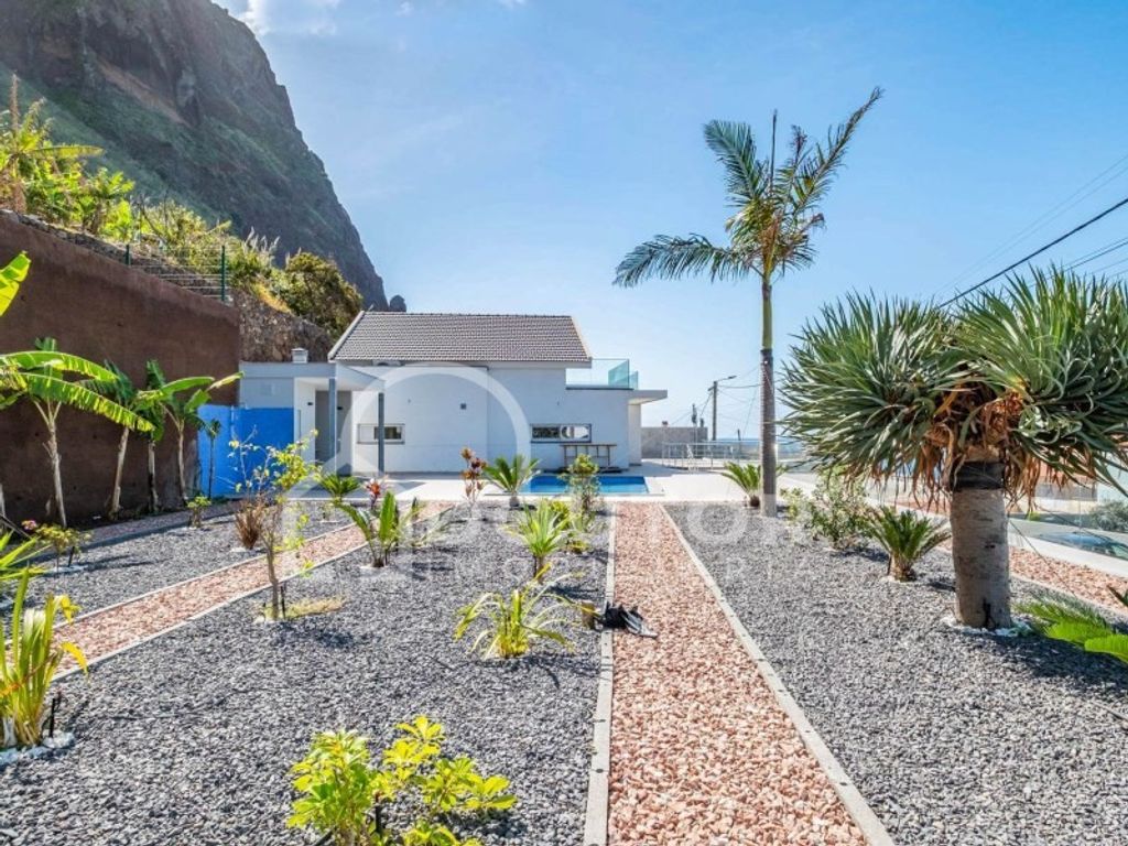 Luxury House for sale in Calheta, 1 150 000 €, Photo 6