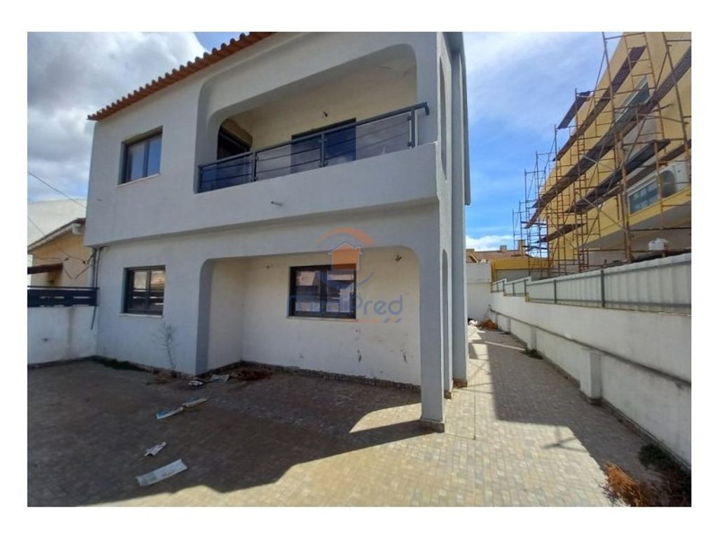 Luxury House for sale in Seixal, 445 000 €, Photo 1
