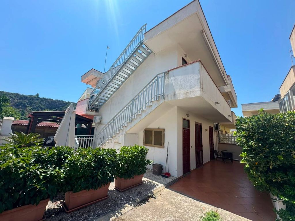 Luxury House for sale in Milazzo, 520 000 €, Photo 1