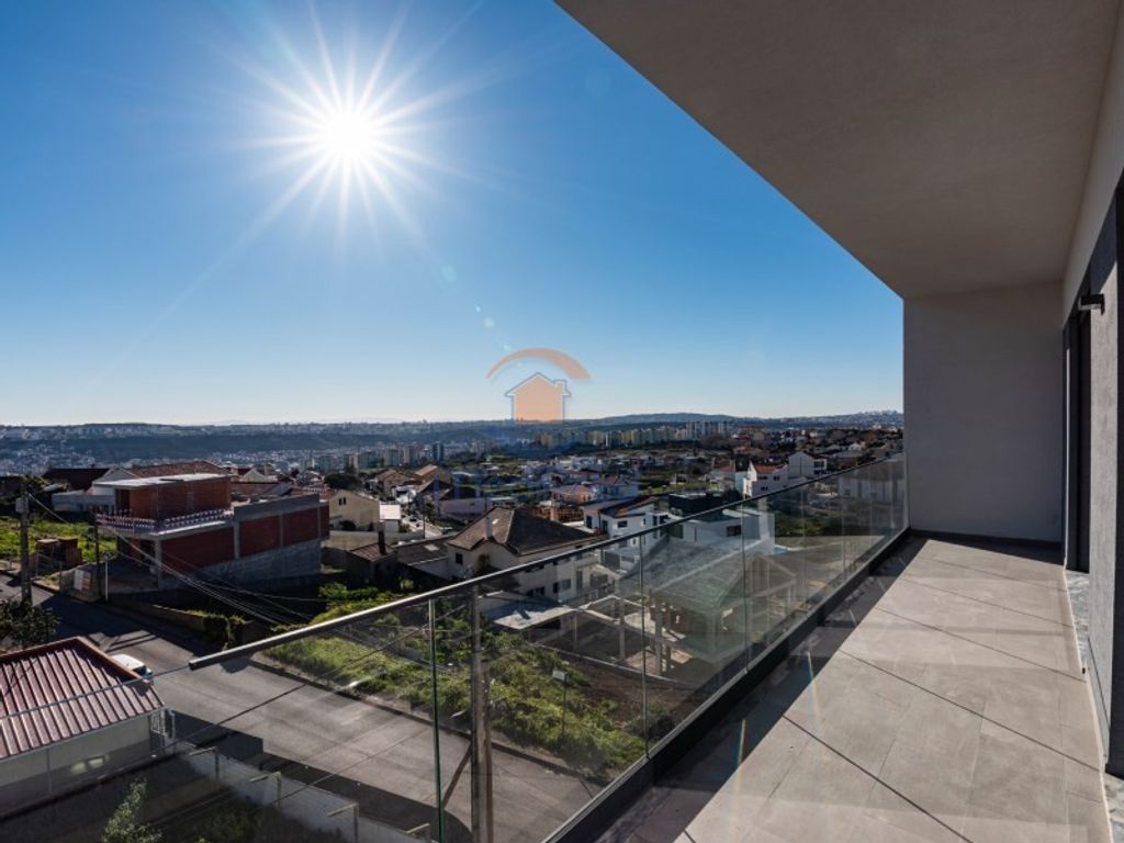 Luxury Apartment for sale in Loures, 470 000 €, Photo 1