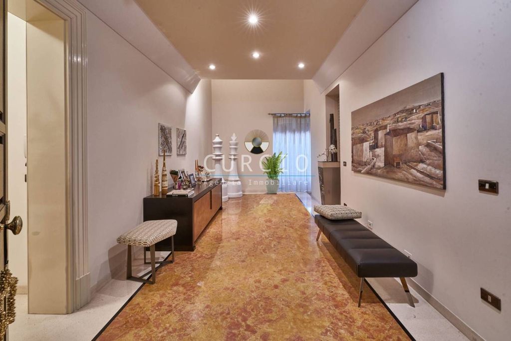 Luxury Apartment for sale in Forlì, 990 000 €, Photo 1