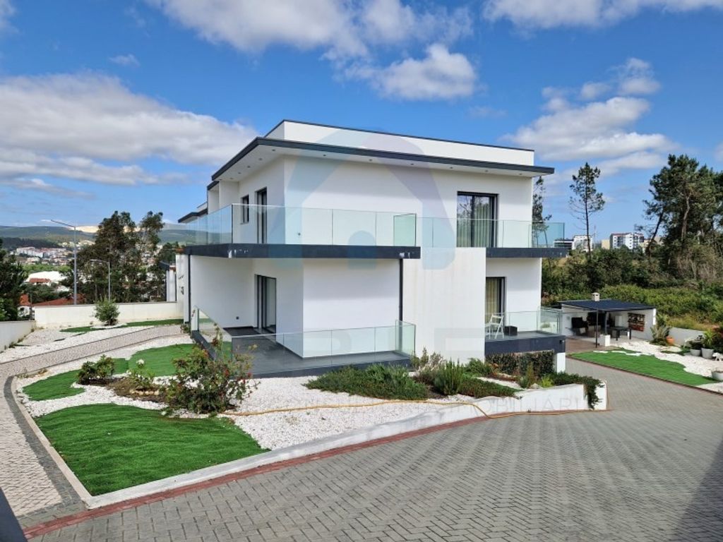 Maison de luxe à vendre à Pombal, 460 000 €, Photo 1