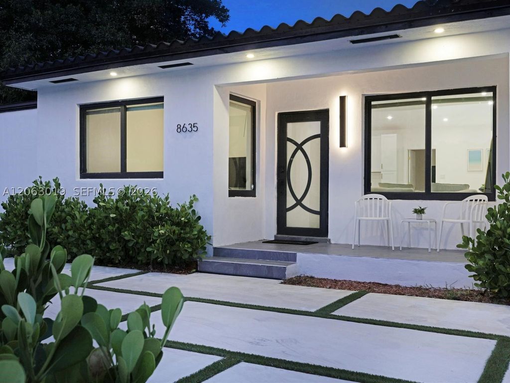 Maison de luxe à vendre à El Portal, 850 563 €, Photo 1