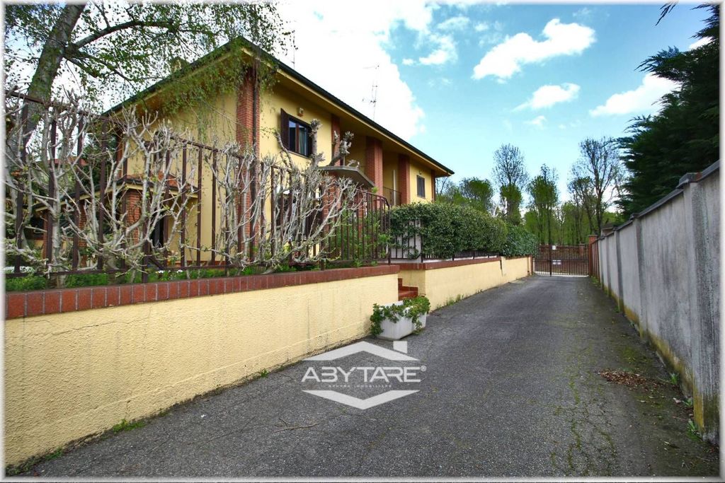 Maison de luxe à vendre à Moncalieri, 715 000 €, Photo 1