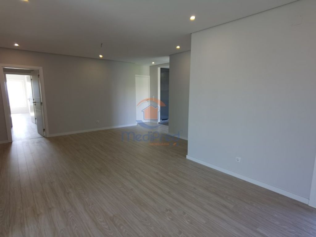 Luxury Apartment for sale in Odivelas, 445 000 €, Photo 4