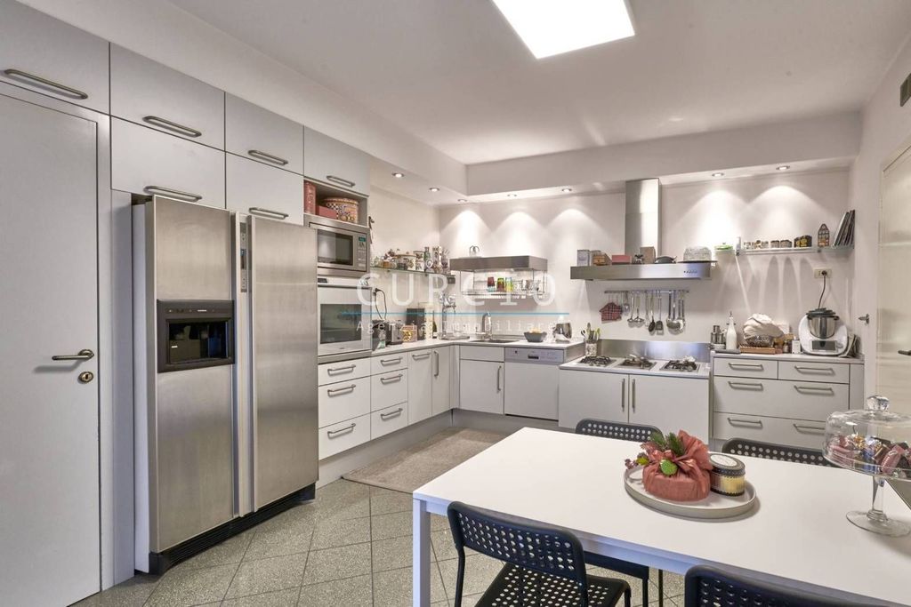 Luxury Apartment for sale in Forlì, 990 000 €, Photo 4