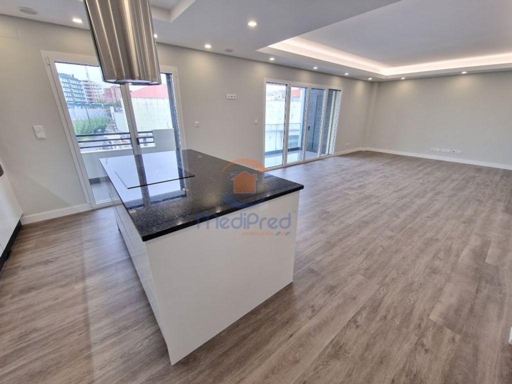 Luxury Apartment for sale in Odivelas, 475 000 €, Photo 5