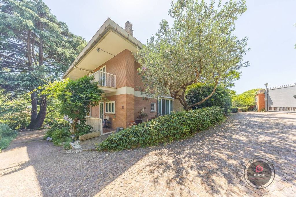 Maison de luxe à vendre à Grottaferrata, 620 000 €, Photo 3