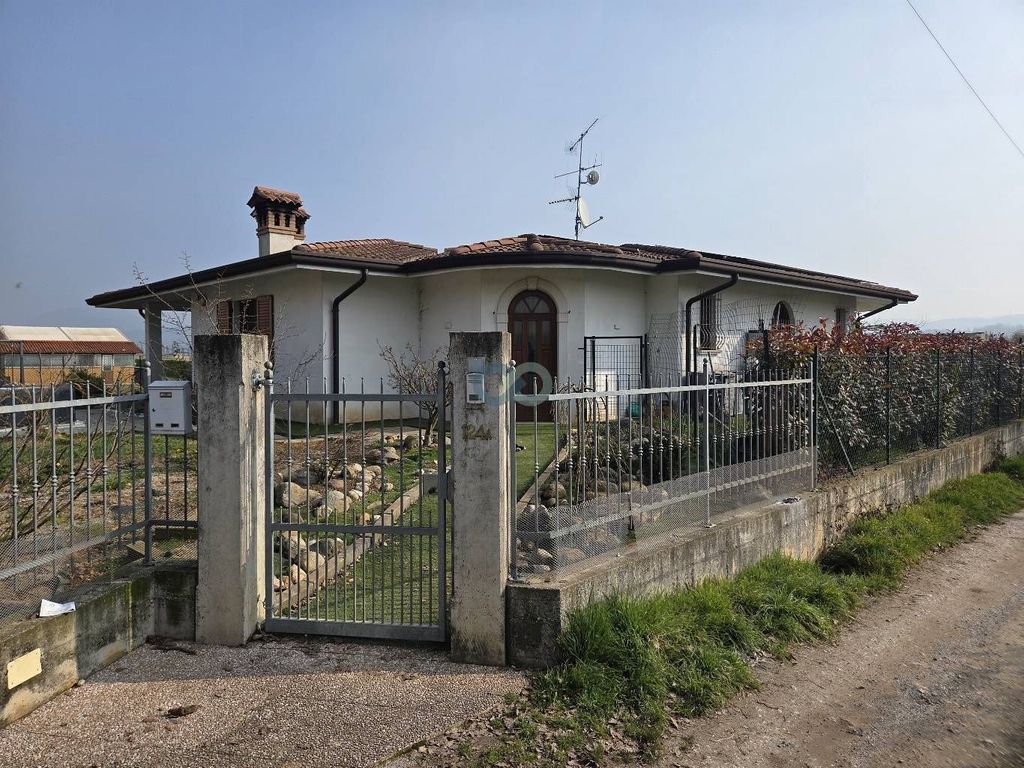 Luxury House for sale in Prevalle, 498 000 €, Photo 1