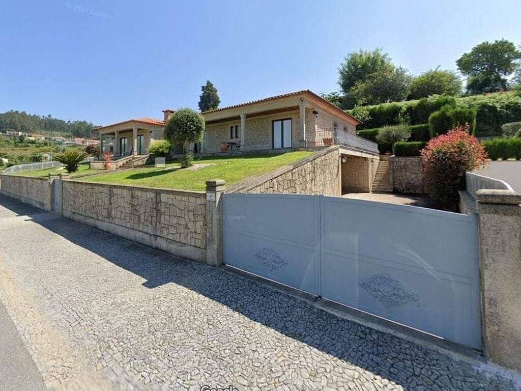 Maison de luxe à vendre à Fafe, 415 000 €, Photo 1