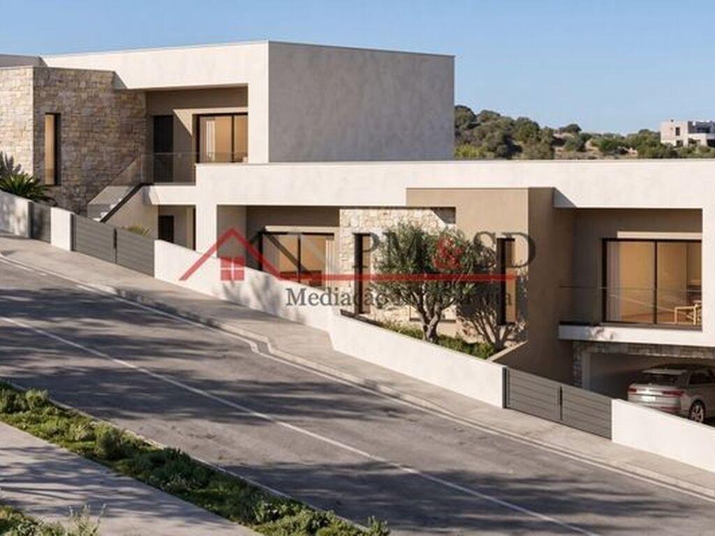 Maison de luxe à vendre à Leiria, 485 000 €, Photo 2