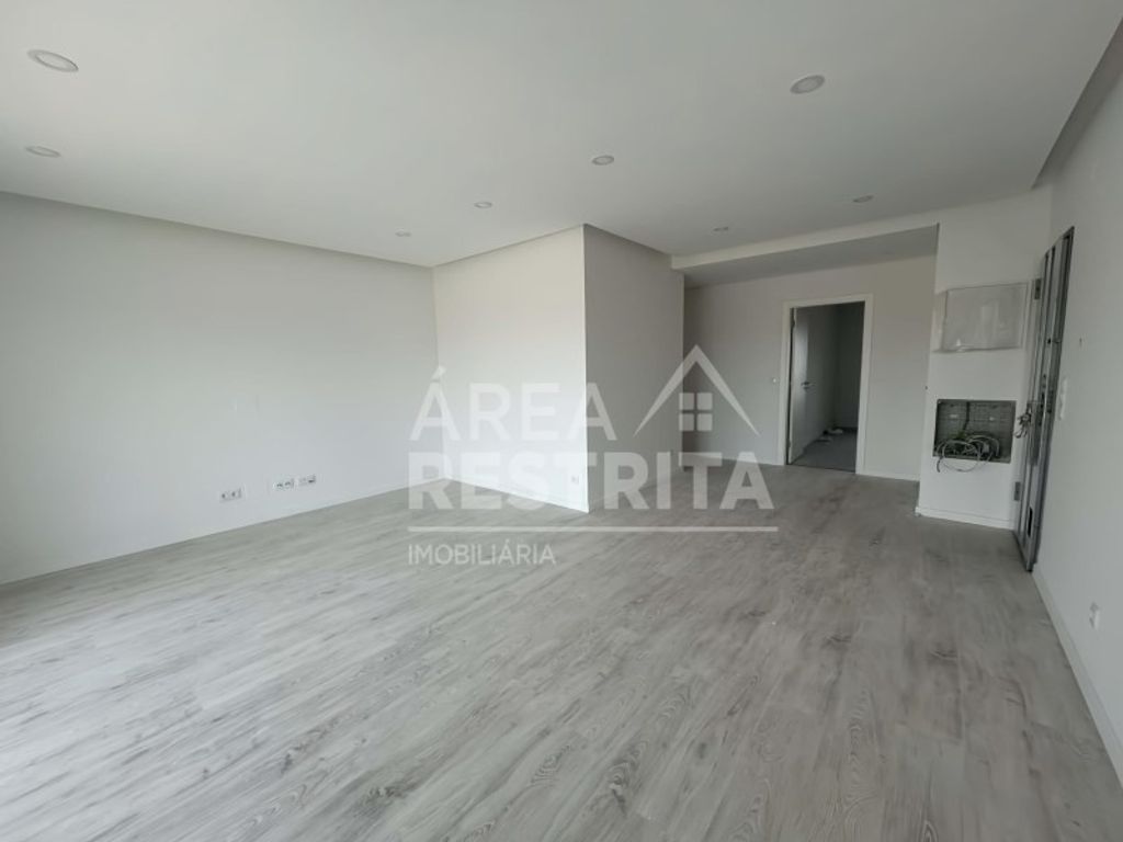 Appartement de luxe à vendre à Seixal, 450 000 €, Photo 3