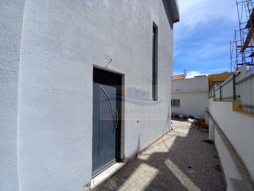Luxury House for sale in Seixal, 445 000 €, Photo 3