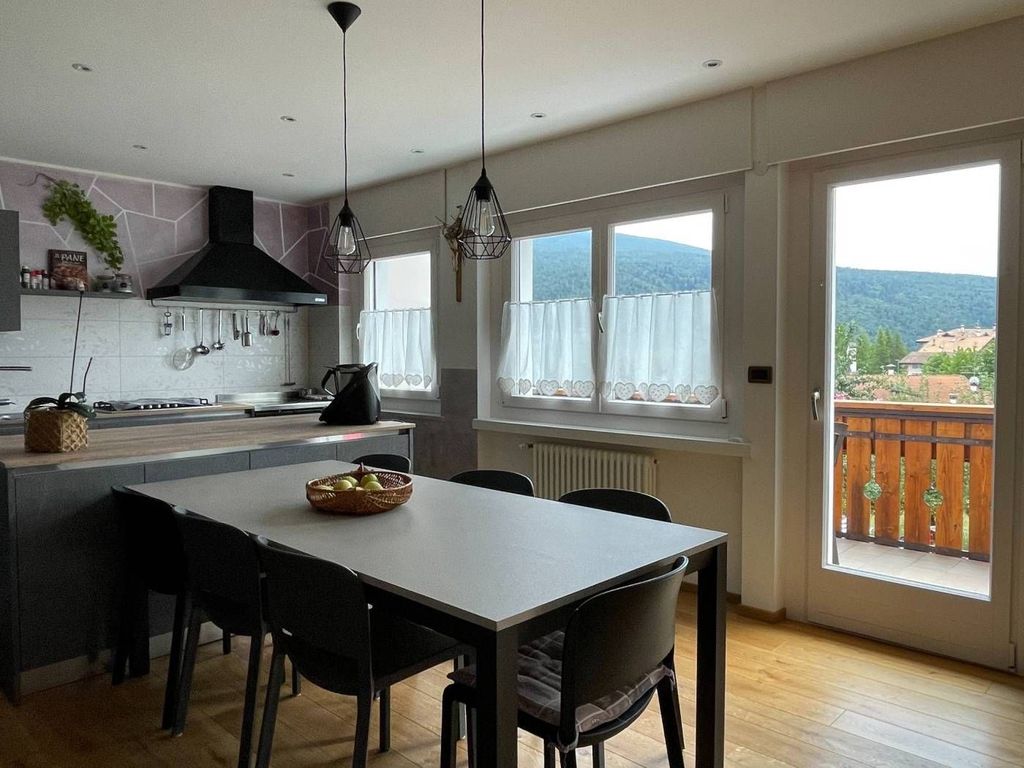 Maison de luxe à vendre à Romeno, 650 000 €, Photo 6