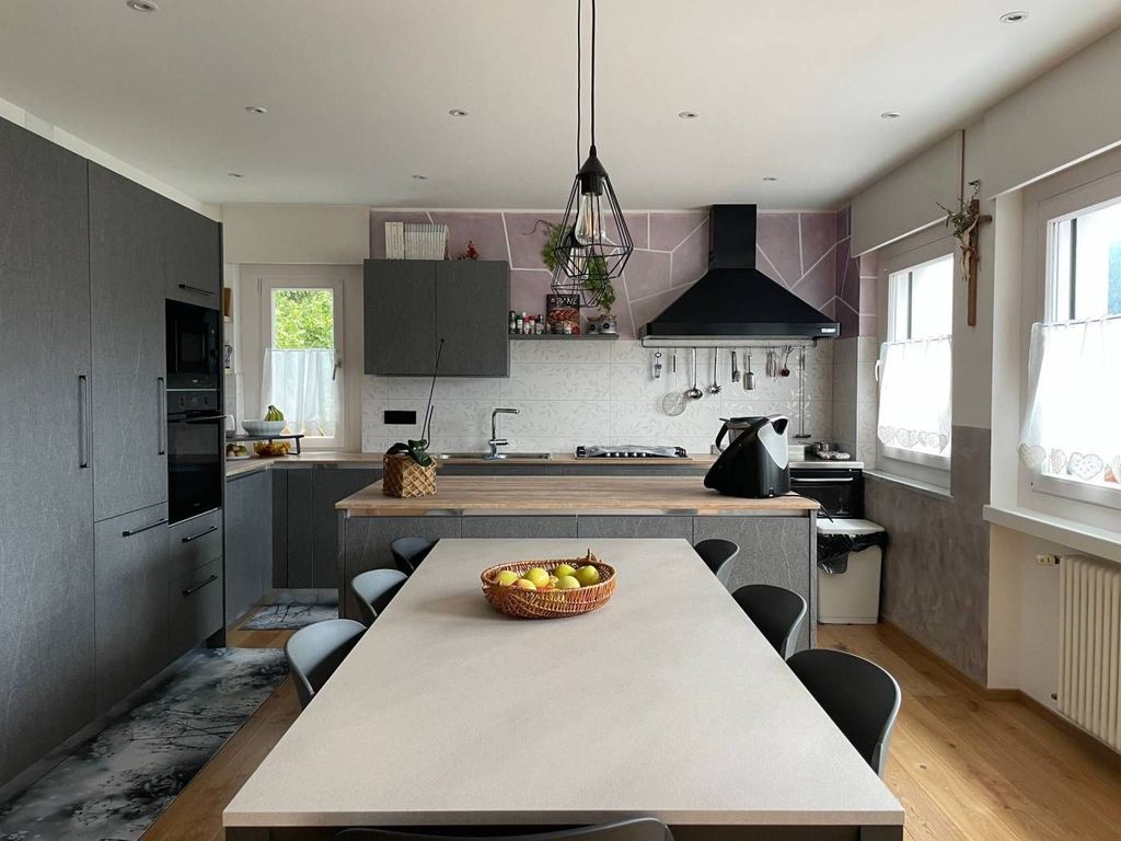 Maison de luxe à vendre à Romeno, 650 000 €, Photo 7
