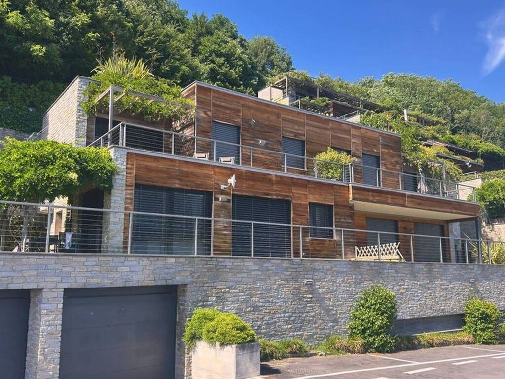 Luxury Apartment for sale in Vercana, 700 000 €, Photo 1