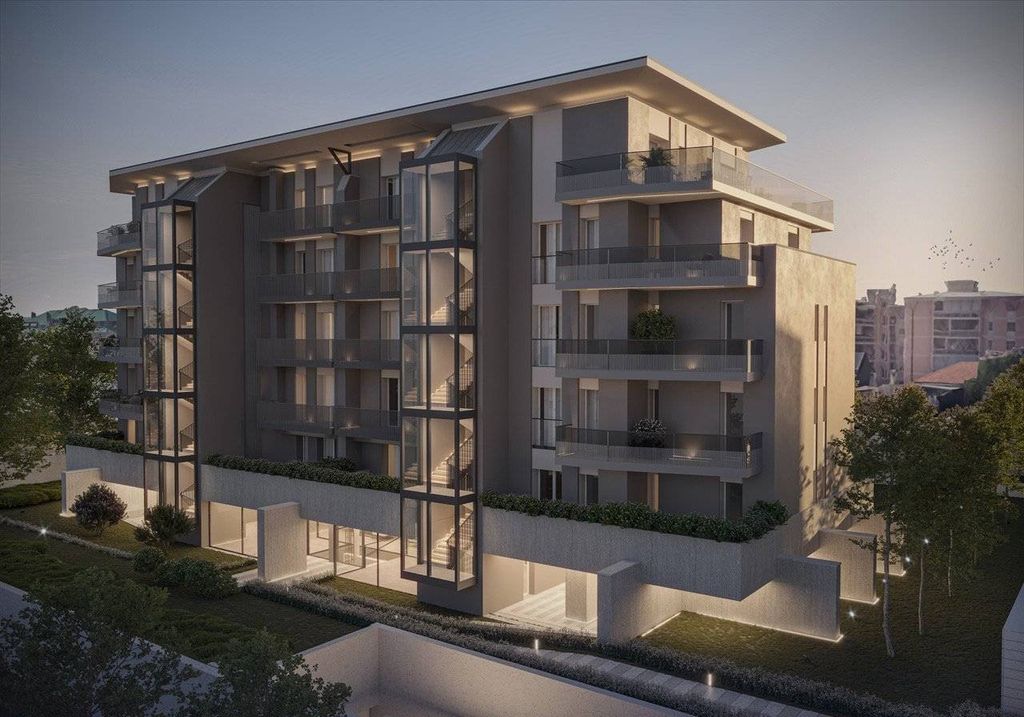 Luxury Apartment for sale in Monza, 1 503 210 €, Photo 1